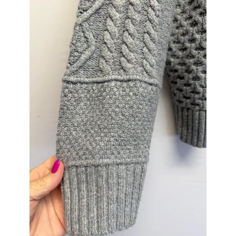 American Eagle Roll Neck Cable Knit Gray Sweater Large Oversized - Picture 2 of 8